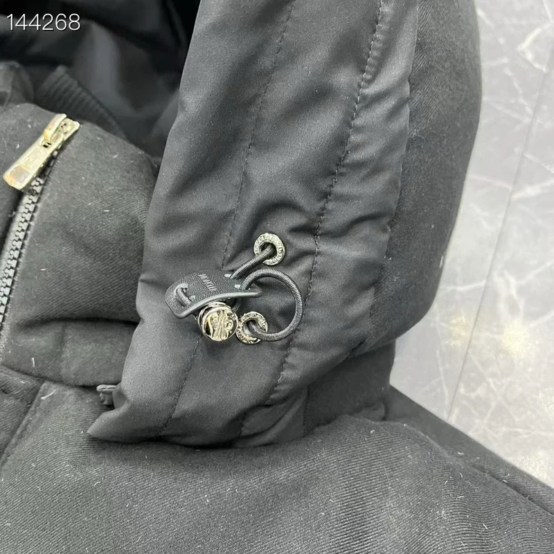 Moncler sz1-5 26yr314 (35)